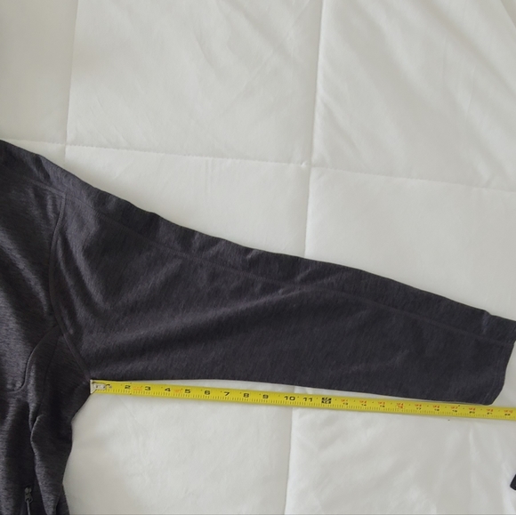 NWOT! The North Face Men’s “Canyonlands Hoodie” in Dark Grey Heather!  Sold out! - Picture 4 of 8